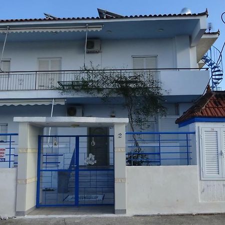 Апартаменты Kostas Family House Като-Ассос Экстерьер фото