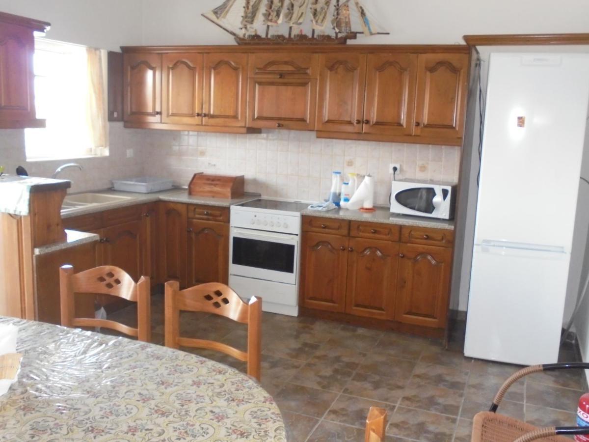 Апартаменты Kostas Family House Като-Ассос Экстерьер фото